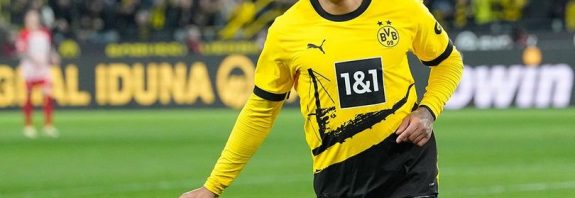 Diincar MU, Borussia Dortmund Siap Uangkan Penyerang Ini