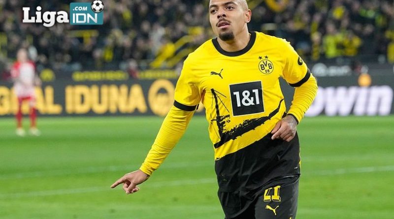 Diincar MU, Borussia Dortmund Siap Uangkan Penyerang Ini
